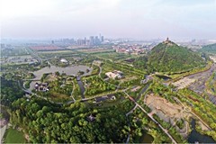 ����ʡ��̬���������쵼С�鷢��������ʡ��ɫ��չ�������棨2014��������ͨ���80.8�֣���ȫʡ��һ������̬�������蹫������ȵ��������������ܼ�6����18�������Ŀ�У���ͨ�л��7���һ��ʵʩ240�������Ⱦ�����ص���Ŀ���ٻ񡰽���ʡ������Ⱦ���κ�������С��ƺš����������̬��������ʾ�����������С�